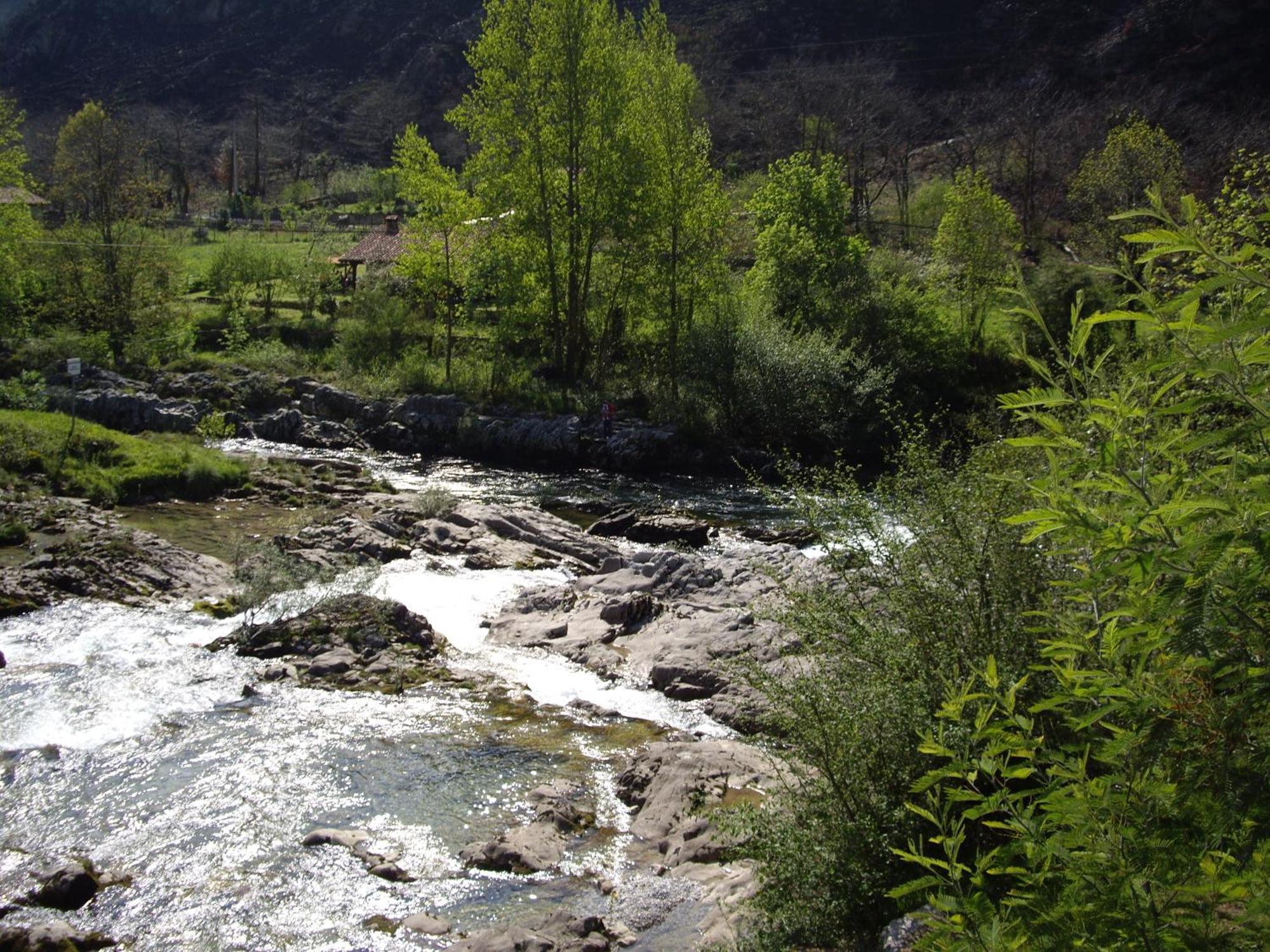 Casa Rural El Canton Onís المظهر الخارجي الصورة